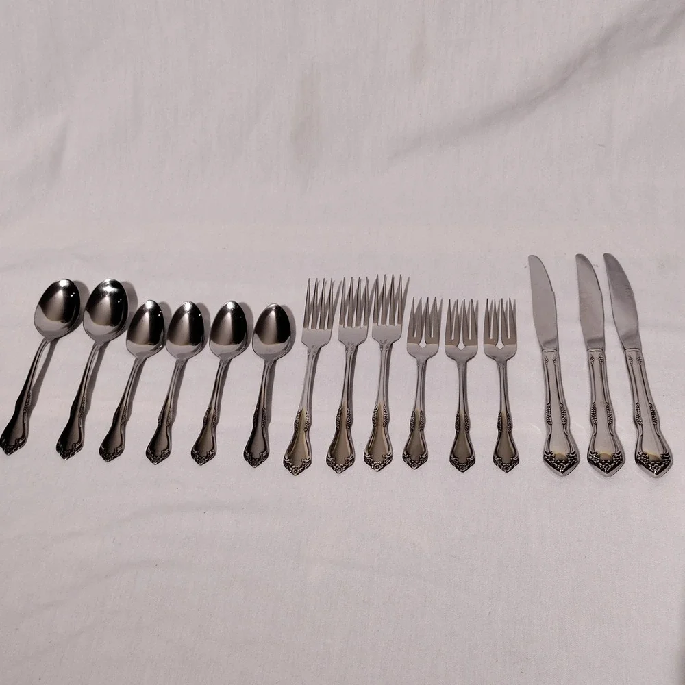 Wm A Rogers Oneida Mansfield Amadeus Stainless Flatware Set 15pc Ornate